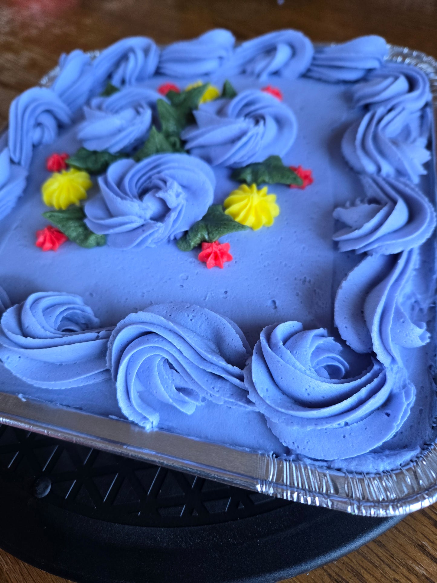 Everyday Cake ~ Pan & Lid ~ 16 2" servings